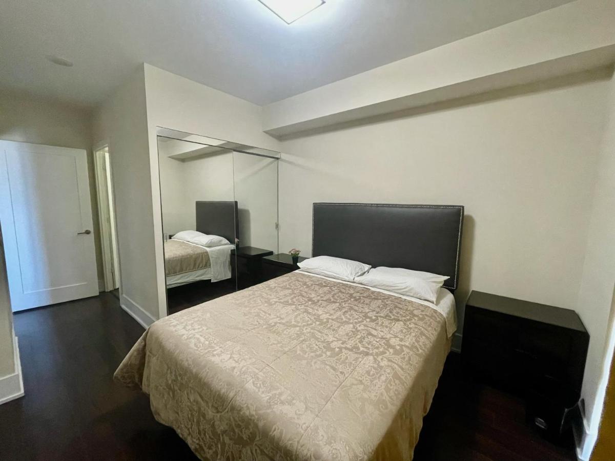 Two Br Two Ba Condo Face To Cn Tower Step To Rogers Centre 多伦多 外观 照片